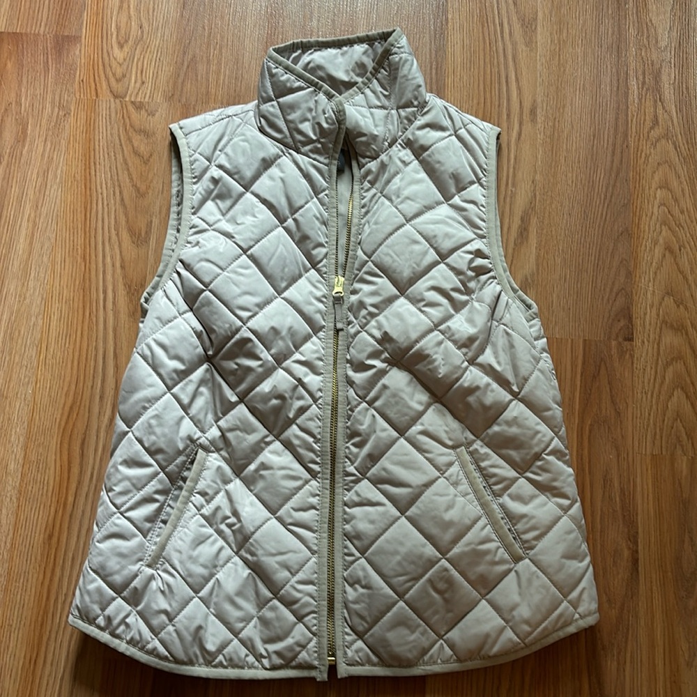 Old Navy quilted vest